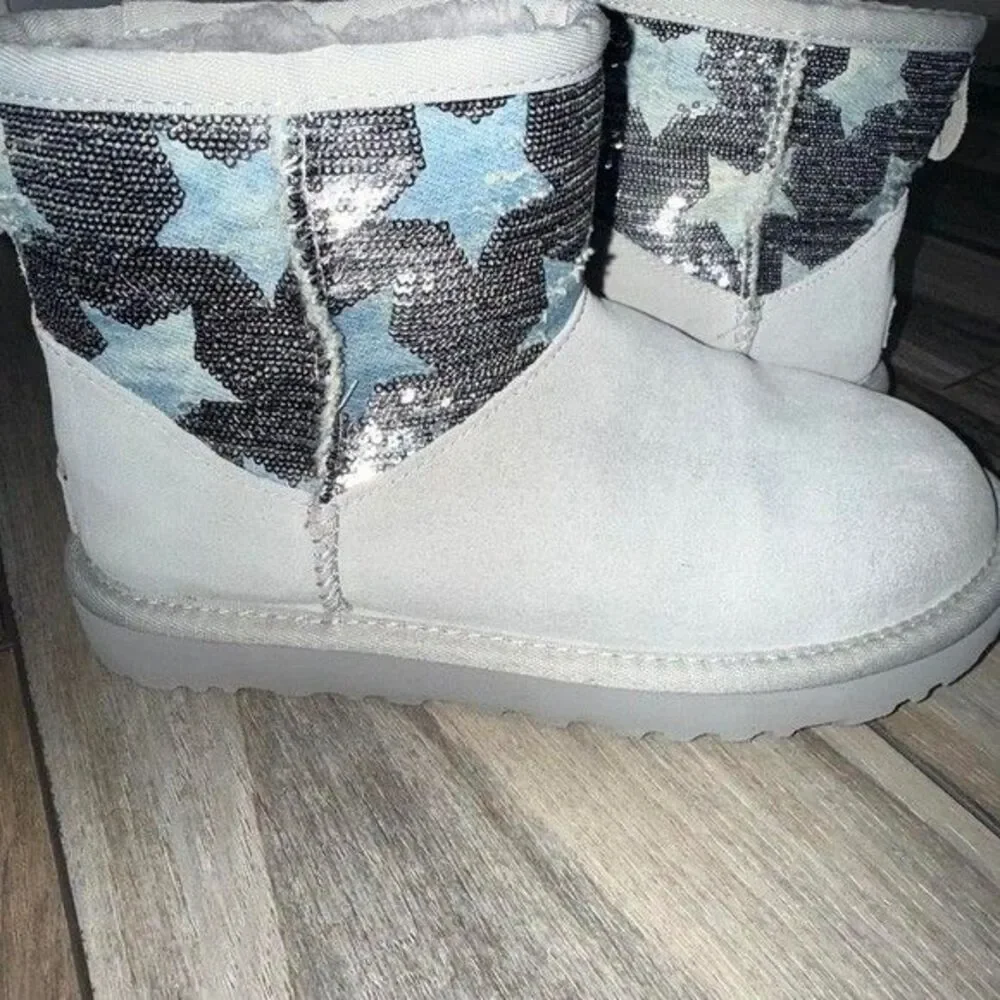 UGG Classic Short Star Sequin Grey Suede Ankle Boots Silver Stars 1105314 Mens 6
